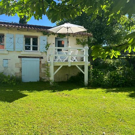 La Colline De Tilleul - Les Deux Puits - Cosy Cottage With Swimming Pool Near Aubeterre Saint-Romain  Exterior photo